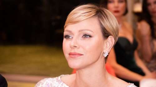 Πριγκίπισσα Σαρλίν: Mια κούκλα με πολυτελές total Louis Vuitton σύνολο και τα στιλάτα δίδυμα με τα perfecto