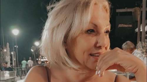 Εξαλλη η Ζανέτ Τσίπρα με τον σύντροφο (ή τη συντρόφισσα) του ΣΥΡΙΖΑ, που &quot;έβγαλε στη φόρα&quot; τις αναρτήσεις της για Αχτσιόγλου