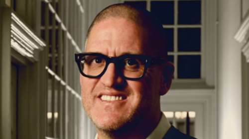 Μύκονος: Αυτός είναι ο δισεκατομμυριούχος που σώθηκε από τους γιατρούς του ΕΣΥ - Οι δικοί του γιατροί αρνήθηκαν να τον παραλάβουν