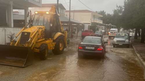 Σιθωνία: Κατολισθήσεις και πτώσεις βράχων στο επαρχιακό οδικό δίκτυο