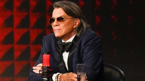 "Πάμε σφαίρα για τα 80!" Το πάρτι γενεθλίων του Ηλία Ψινάκη στην Αθήνα και η πραγματική ηλικία του