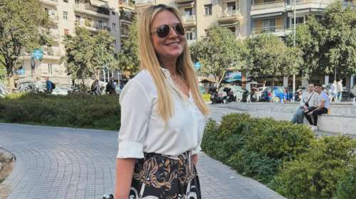 Νάνσυ Ζαμπέτογλου: Το αέρινο φόρεμα που είναι ιδανικό για κάθε καλοκαιρινή περίσταση