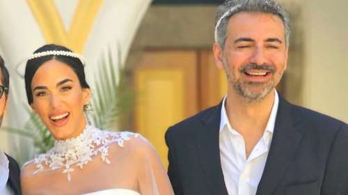 Παντρεύτηκε στη Σύμη ο Λευτέρης Γιοβανίδης - Η κούκλα νύφη με την πριγκιπική εμφάνιση [εικόνες]