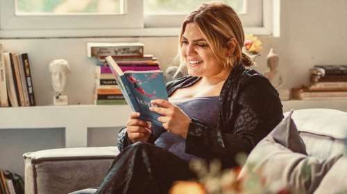 Δανάη Μπάρκα: Μέσα στο cozy διαμέρισμά της - Μοντέρνο και φωτεινό, με τέλεια διακόσμηση [εικόνες]