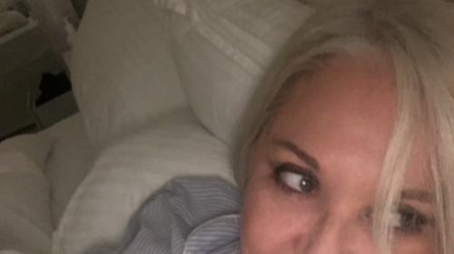 Ρούλα Κορομηλά: Η ευχή που στέλνει από το ...κρεβάτι της