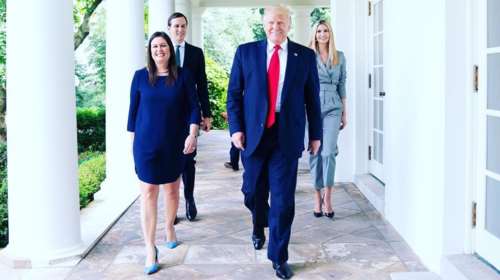 Τραμπ στην πρώην εκπρόσωπο Τύπου του: Πήγαινε στο κρεβάτι με τον Κιμ για την πατρίδα - Στην πέφτει