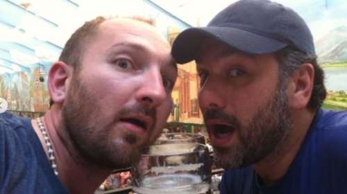 Πέθανε ο σκηνοθέτης Μάνος Καμπίτης - Το σπαρακτικό αντίο του Γρηγόρη Αρναούτογλου