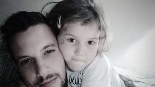 Ανατριχιαστικό βίντεο: Ο Μάνος Δασκαλάκης τραγουδά μαζί με την Τζωρτζίνα λίγες μέρες πριν την πρώτη ανακοπή