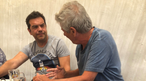 Ο Τσίπρας αυτοτρολάρεται για τη φωτογραφία στα Κουφονήσια με insta story από το ...koulouri [εικόνα]