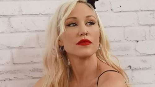 Συγκλονίζει η Πηνελόπη Αναστασοπούλου: Να πηγαίνεις στην πρόβα και ο σκηνοθέτης να σου μιλά με το χέρι μέσα στο παντελόνι...