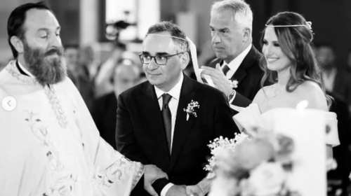 Παντρεύτηκε ο Βασίλης Κοντοζαμάνης - Η αριστοκρατική νύφη και ο κουμπάρος Βορίδης [εικόνες]