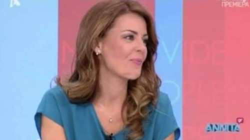 Κωνσταντίνα Κούμπουλα: Από το πάνελ της Αννίτας Πάνια στο γραφείο του Χάρη Θεοχάρη - Αιχμηρά σχόλια