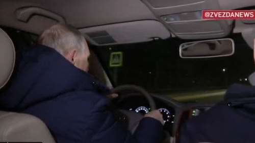 Βλαντιμίρ Πούτιν: Βόλτα με αυτοκίνητο στην κατεχόμενη Μαριούπολη, μετά την επίσκεψη στην Κριμαία [Βίντεο]