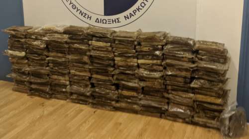 Πάνω από 170 κιλά κοκαΐνη σε κοντέινερ στο λιμάνι του Πειραιά από τη Νότια Αφρική [βίντεο]