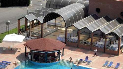 Μετά το Avenue, στο σφυρί και το πολυτελές Arcadia hotel της οικογένειας Παπαγεωργίου