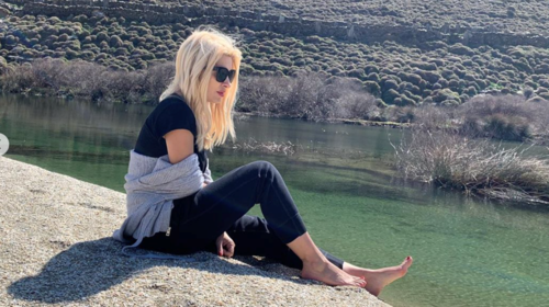 Η Ελένη Μενεγάκη φωτογραφίζει τον άντρα της ζωής της και την κόρη της