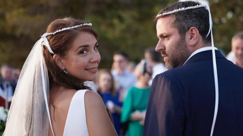 Κύρα Κάπη-Χρήστος Ζωγράφος: Οι νέες φωτό από τον παραμυθένιο γάμο των συνεργατών του πρωθυπουργού