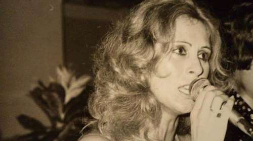 Σήμερα το τελευταίο &quot;αντίο&quot; στη Ρένα Κουμιώτη - Η ανάρτηση του γιου της