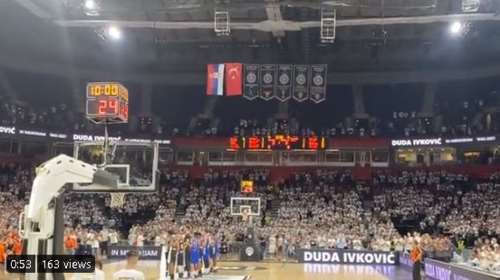 Ντούσαν Ιβκοβιτς: 15.000 φίλαθλοι τον αποχαιρέτησαν στο Βελιγράδι με ένα παρατεταμένο χειροκρότημα [βίντεο]