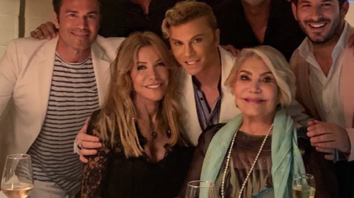 Μαριάννα Λάτση - Μαρινέλλα: H σπάνια κοινή εμφάνιση σε πάρτι γενεθλίων στο Island