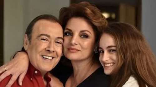 Άντζελα Γκερέκου: &quot;Είχαμε την ευλογία να σε έχουμε στην αγκαλιά μας&quot; - Η συγκινητική ανάρτηση για τον Τόλη Βοσκόπουλο