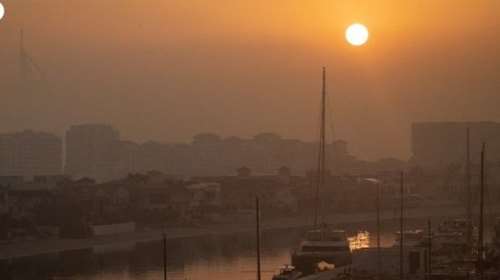 &quot;Ψήθηκαν&quot; στους 51,6 βαθμούς τα Ηνωμένα Αραβικά Εμιράτα: Η υψηλότερη θερμοκρασία για μήνα Μάιο