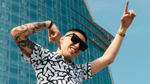 Τα μαζεύει τώρα ο τράπερ Trannos για το προκλητικό βίντεο με τα όπλα - &quot;Μας αρέσει να γελάμε λίγο παραπάνω απ’ ότι πρέπει&quot;