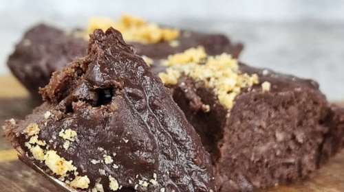 Συνταγή για θεϊκά σοκολατοπαστάκια ψυγείου χωρίς ζάχαρη - Μόνο με 3 υλικά