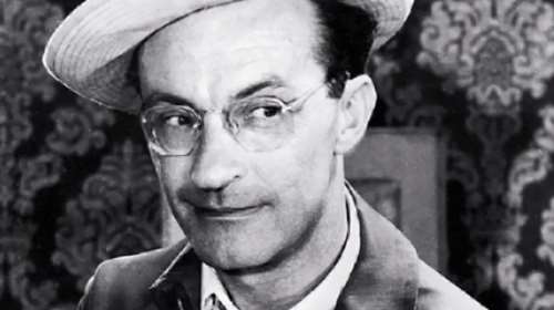 Ντίνος Ηλιόπουλος: 20 χρόνια χωρίς τον χαρισματικό κωμικό που αγάπησαν οι Έλληνες [εικόνες]