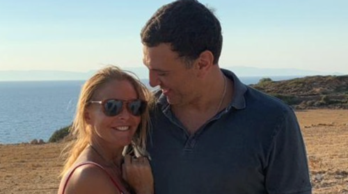 Τζένη Μπαλατσινού: Με Απόστολο Παύλο οι ευχές της για το 2021 [Εικόνα]