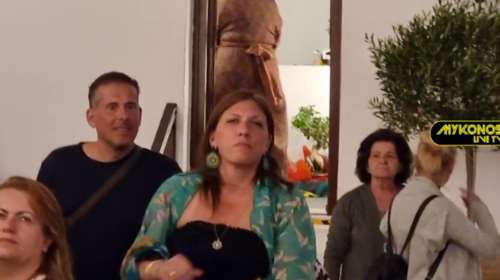 Στη Μύκονο η Ζωή Κωνσταντοπούλου με τον σύντροφό της - Ποιο μοναστήρι επισκέφθηκαν [βίντεο]