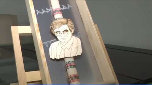 Πάσχα με κορονοϊό: Ο Σωτήρης Τσιόδρας έγινε και ...λαμπάδα [βίντεο]