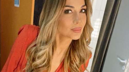 J2US: Μάγεψε με την εμφάνισή της η Δέσποινα Βανδή στην πρεμιέρα του talent - show