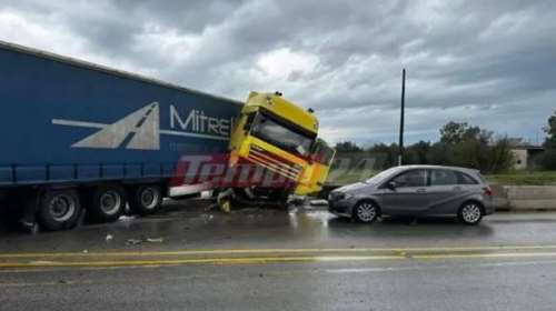 Σοβαρό τροχαίο στην Πάτρα: Δίπλωσε νταλίκα και καρφώθηκε στις μπάρες του αντίθετου ρεύματος- ΙΧ έπεσε πάνω της [εικόνες]