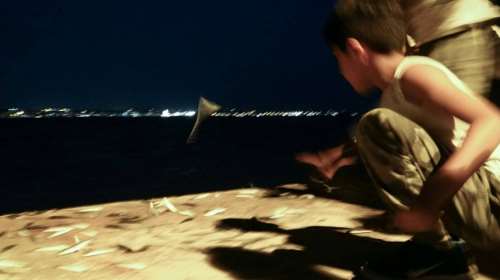 Θεσσαλονίκη: Γιατί έκαναν &quot;σάλτο μορτάλε&quot; οι σαρδέλες στην προκυμαία [εικόνες]