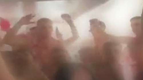 Νέα &quot;μόδα&quot; τα κορονοπάρτι εν πλω: &quot;Τσάκωσαν&quot; 380 άτομα σε κρουαζιερόπλοιο στη Ζάκυνθο [Βίντεο]