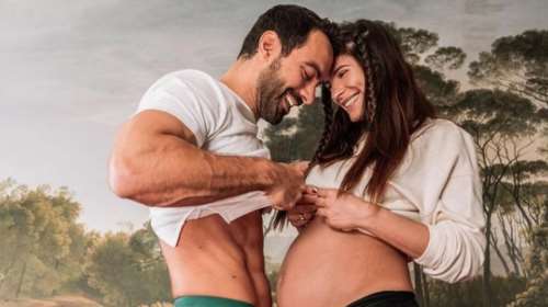 Σάκης Τανιμανίδης: Έγινε 40 και η Χριστίνα Μπόμπα του ετοίμασε μια τούρτα υπερπαραγωγή [εικόνα]