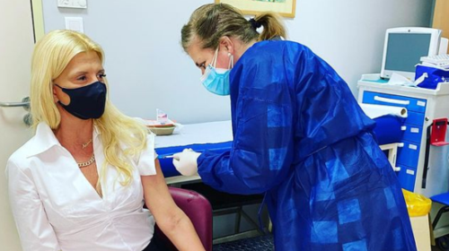 Μαρίνα Πατούλη - Εκανε το εμβόλιο και έστειλε μήνυμα: &quot;Εμβολιαζόμαστε σήμερα για να κατακτήσουμε το αύριο&quot;