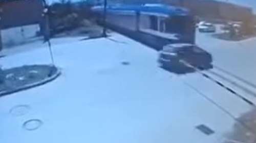 Πάτρα: Εκτός κινδύνου η γιατρός που συγκρούστηκε με τρένο - &quot;Αν χτυπούσε 20 εκατοστά πιο μπροστά, δεν θα έβγαινε ζωντανή&quot;