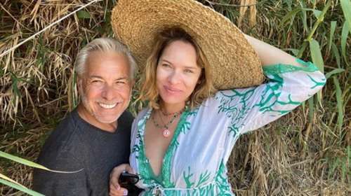 Η Ανίτα Μπραντ πήρε εξιτήριο - Η φωτογραφία με τον Χάρη Χριστόπουλο και τον νεογέννητο γιο τους