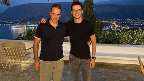 Μητσοτάκης: Τα ιδιαίτερα "χρόνια πολλά" του πρωθυπουργού στον γιο του [Εικόνα]