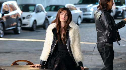 Η Αν Χάθαγουεϊ είπε αντίο στα signature μακριά μαλλιά της [εικόνες]