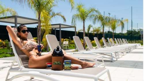 Συγκλονίζει ο θάνατος της &quot;εκρηκτικής&quot; influencer Cristina Aranda: Γιατί πυροβόλησαν στο κεφάλι τη μητέρα τριών παιδιών