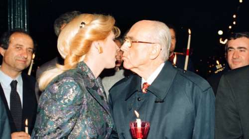 Δήμητρα Λιάνη- Παπανδρέου: "Μπήκε ο Νίκος Παπανδρέου στο δωμάτιο και έβγαλε τη ζώνη του για να με δείρει"