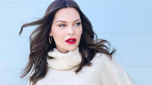 Υβόννη Μπόσνιακ: Με άψογο στιλ στον Παρνασσό με την κόρη της - Ξεκίνησε μαθήματα σκι [Εικόνες]