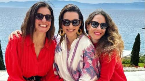 Όλγα Κεφαλογιάννη: Σπάνια φωτό - Μαζί με τις κούκλες αδερφές της στις Σπέτσες [Εικόνες]