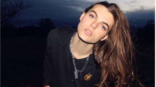 Damian Hurley: Ο γιος της Liz Hurley δεν είναι ένα androgynous model αλλά η νέα τάξη πραγμάτων