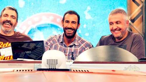 Ο Κανάκης προσπαθεί να σώσει το Ράδιο Αρβύλα από την πτώση - Φουλ επίθεση στον &quot;γλοιώδη&quot; Στάθη Παναγιωτόπουλο