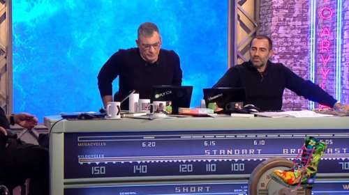 Μαυροντυμένοι οι Ράδιο Αρβύλα: &quot;Δεν γνωρίζαμε την κοπέλα, ούτε καμία άλλη σχέση του Στάθη Παναγιωτόπουλου&quot;