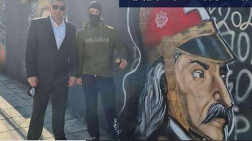 Εβαλαν ακροδεξιό γκραφιτά να ζωγραφίσει τους ήρωες του ‘21 - Του είπε μπράβο και ο... Λαγός [εικόνες]